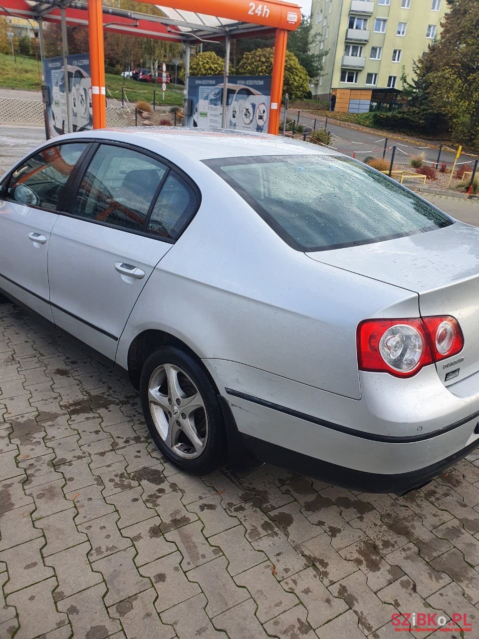 2009' Volkswagen Passat photo #6