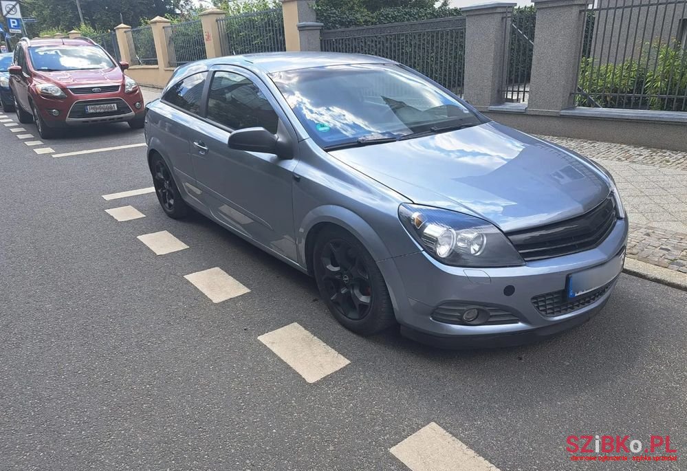 2006' Opel Astra Gtc 2.0 Turbo Sport photo #4