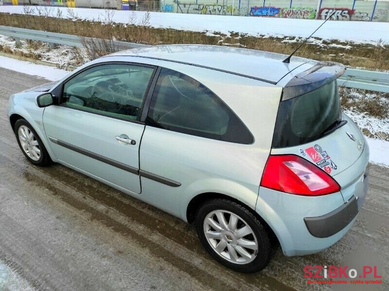 2004' Renault Megane photo #5