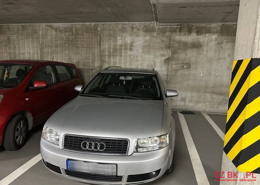 2003' Audi A4 Avant photo #6