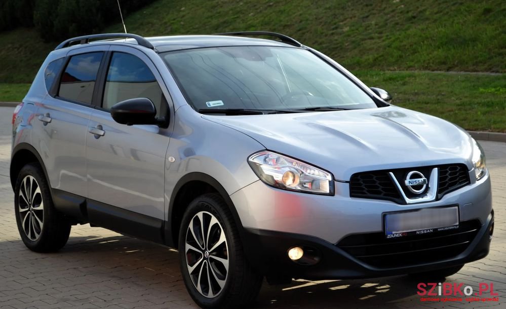 2013' Nissan Qashqai 1.6 360 Cvt photo #3