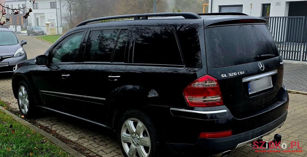 2007' Mercedes-Benz GL 320 photo #3