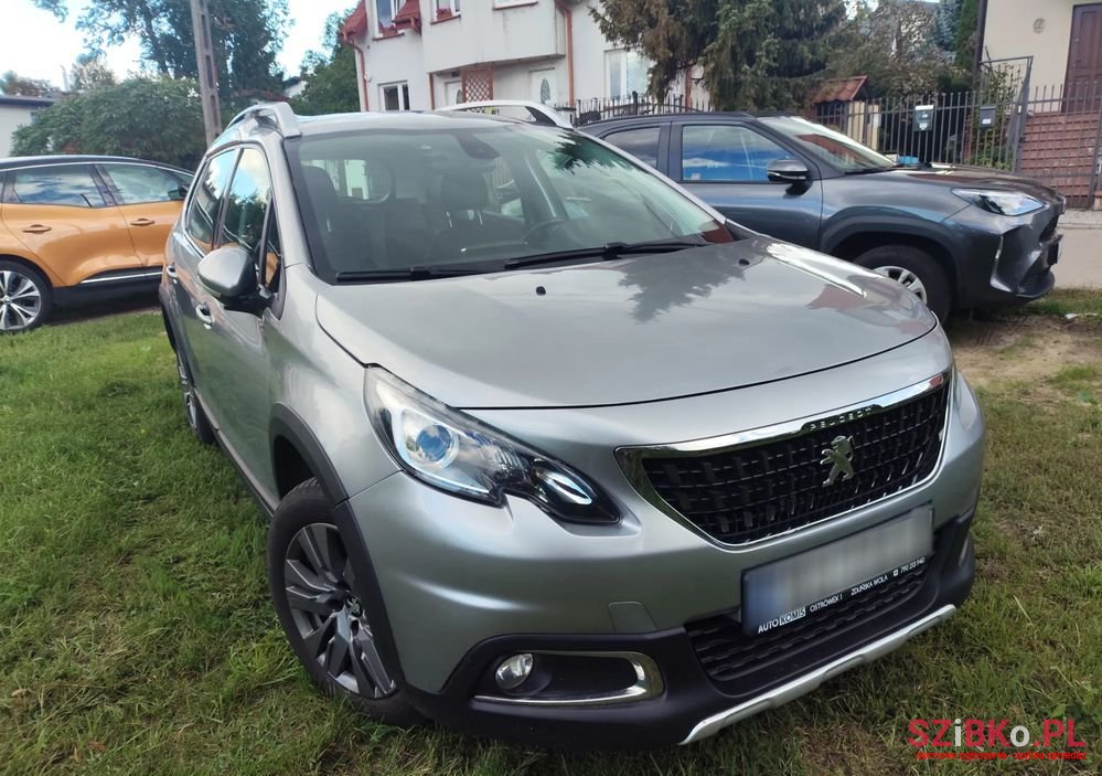 2018' Peugeot 2008 1.5 Bluehdi Allure S&S photo #1