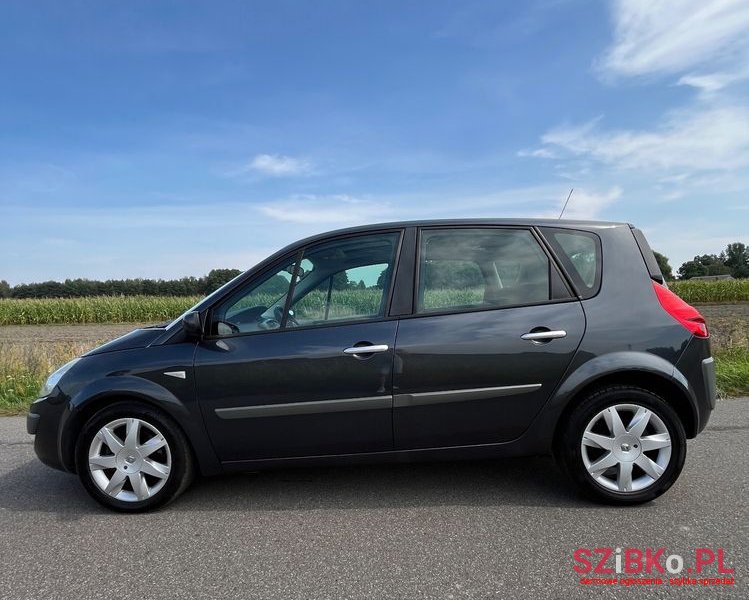 2007' Renault Scenic photo #5