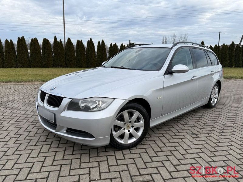 2007' BMW 3 Series 320I photo #2