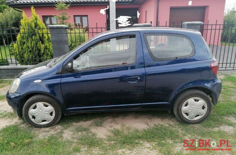 2001' Toyota Yaris photo #1