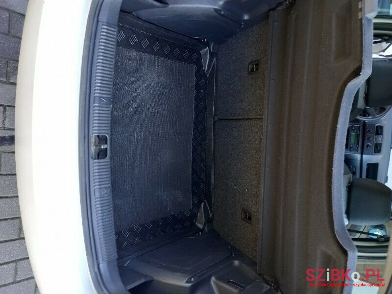 2012' Skoda Fabia photo #4