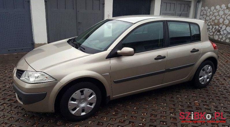 2007' Renault Megane photo #2