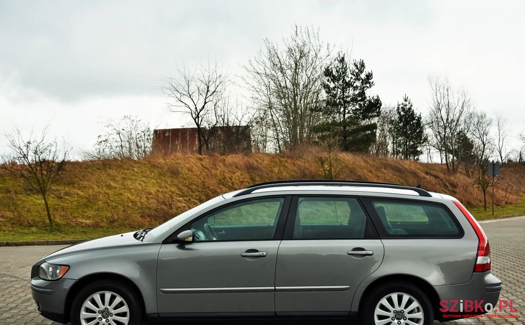 2005' Volvo V50 photo #5