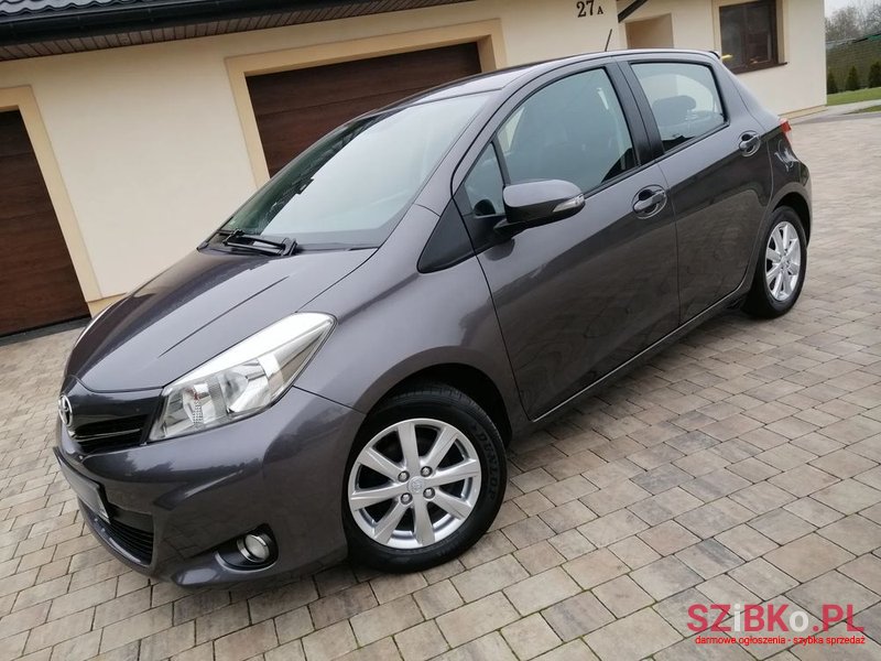 2011' Toyota Yaris 1.33 Dynamic photo #4