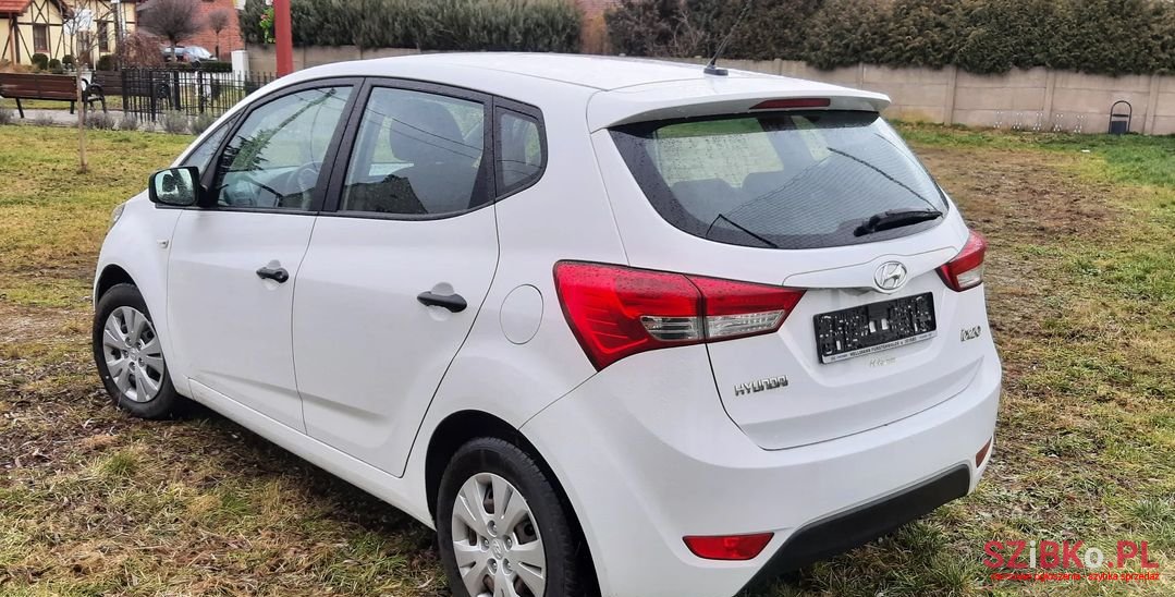 2010' Hyundai Ix20 photo #3