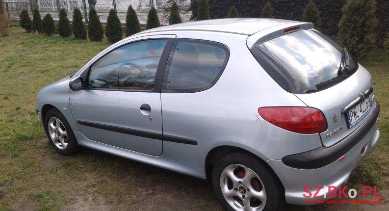 2000' Peugeot 206 photo #1