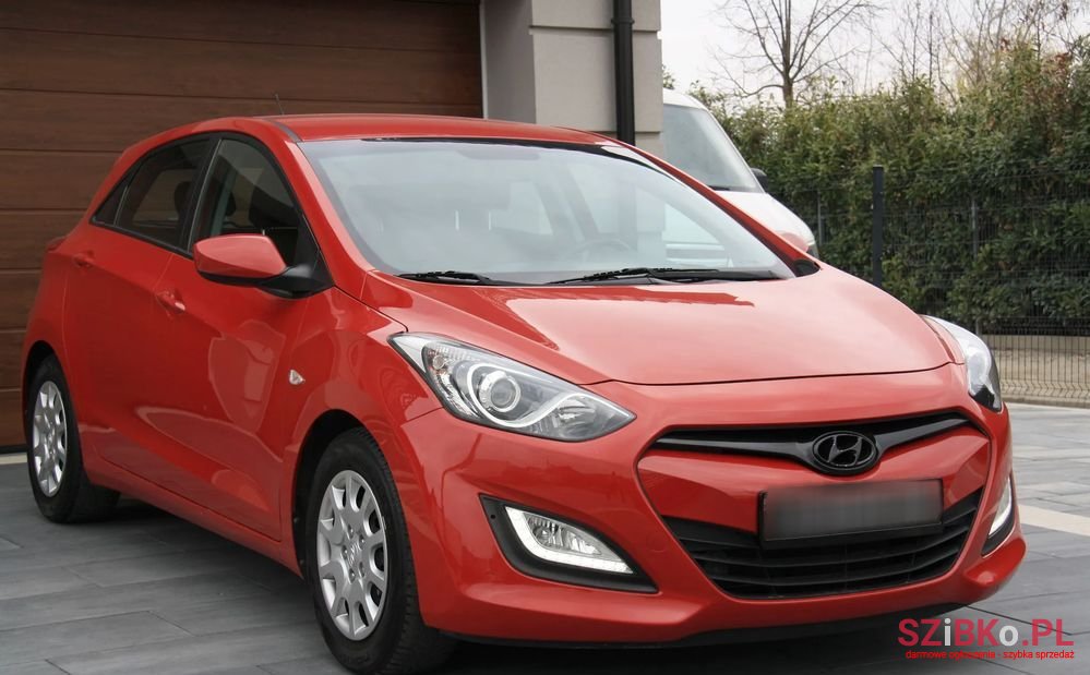2014' Hyundai i30 1.4 Classic photo #5