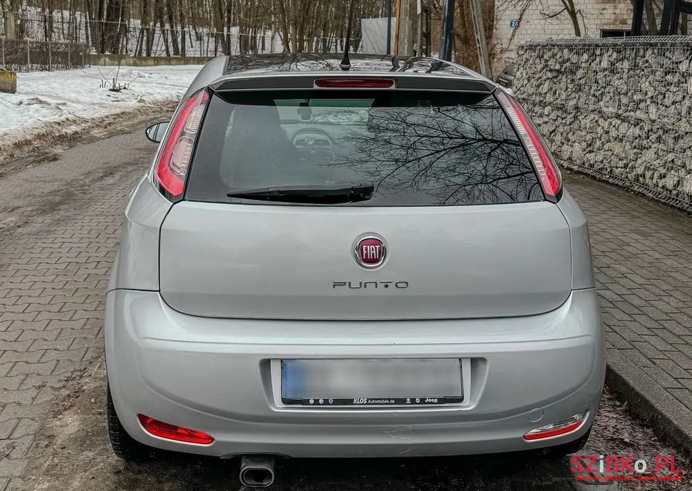 2013' Fiat Punto Evo photo #4