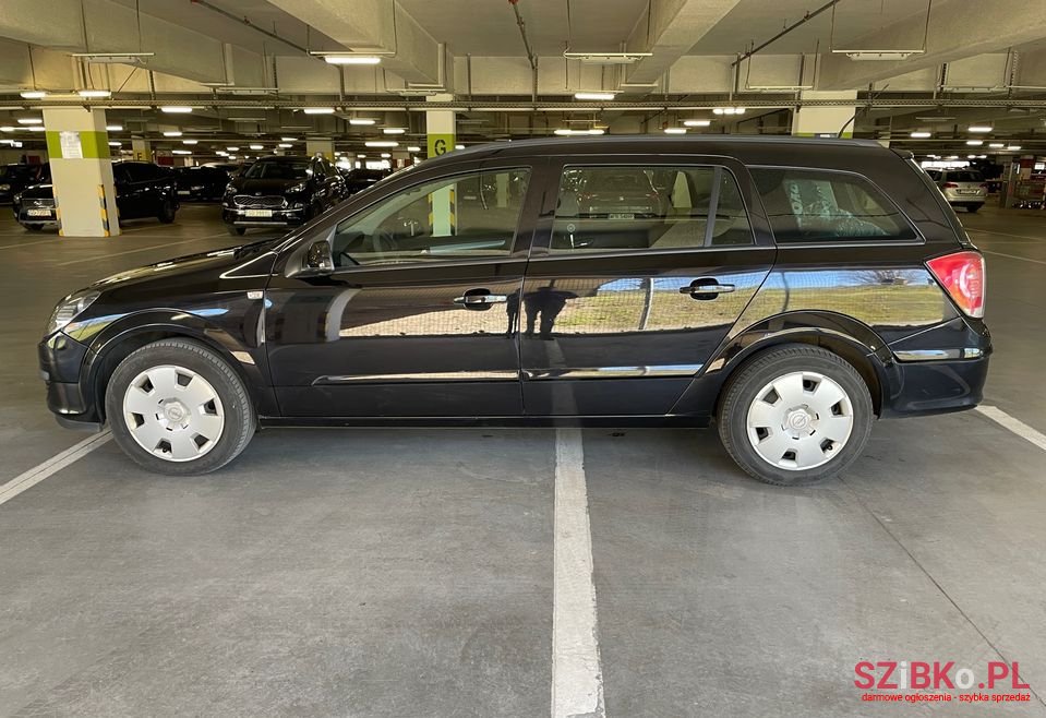 2006' Opel Astra photo #1