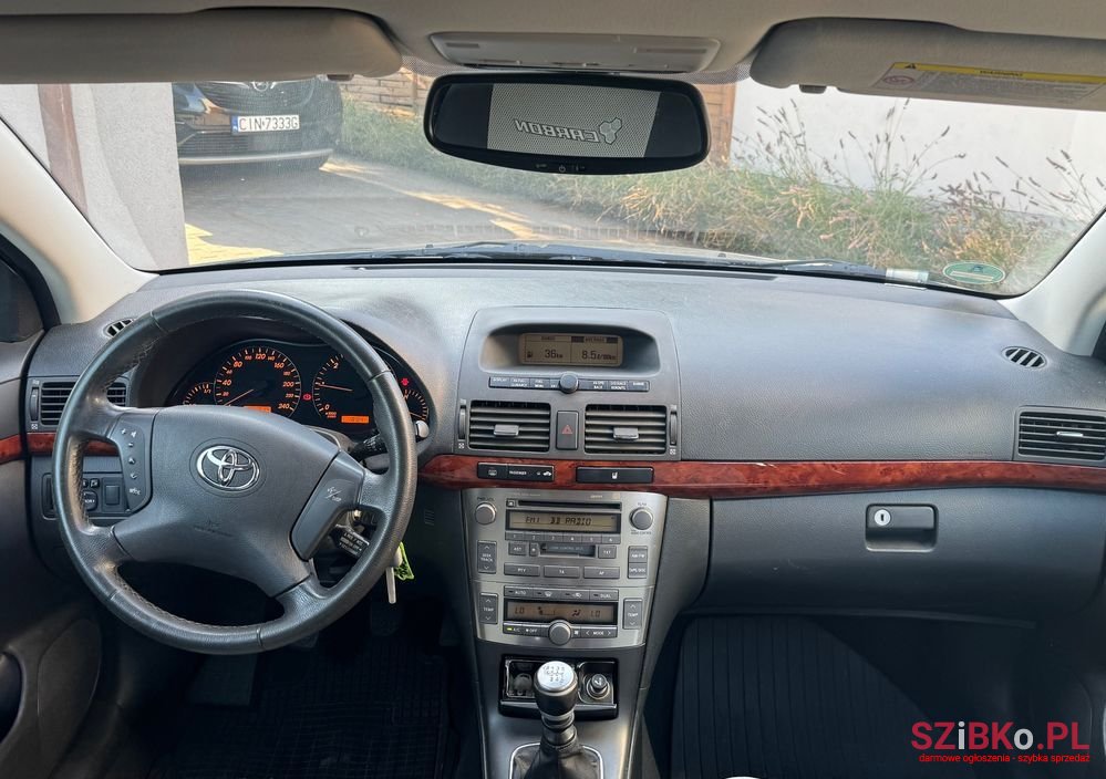 2007' Toyota Avensis photo #6