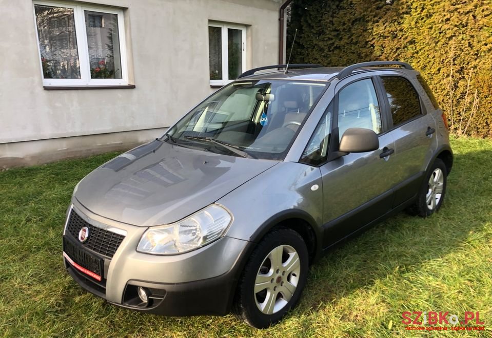 2009' Fiat Sedici photo #3