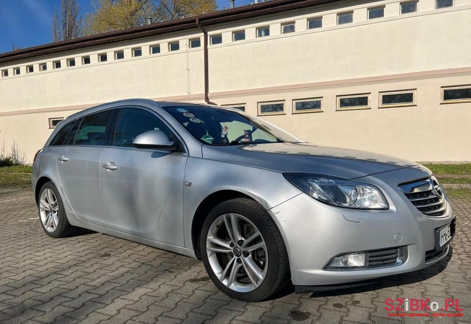 2011' Opel Insignia photo #5