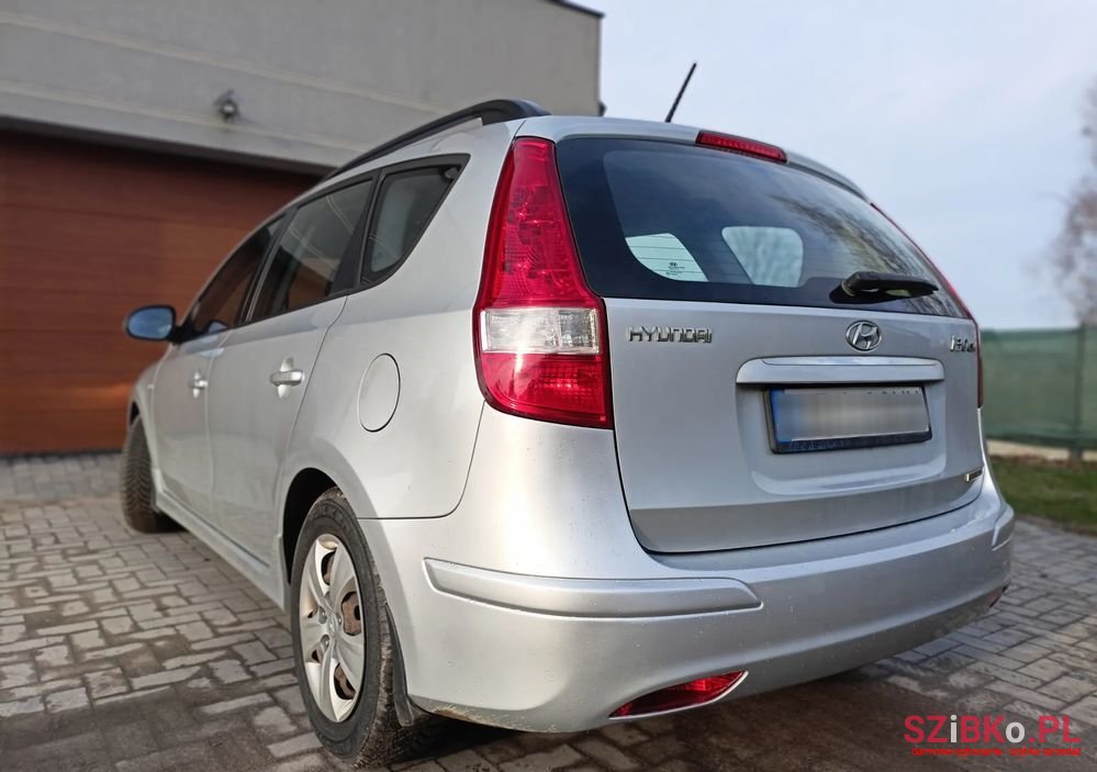 2010' Hyundai i30 photo #5