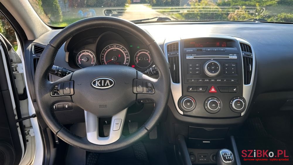 2012' Kia Proceed photo #6