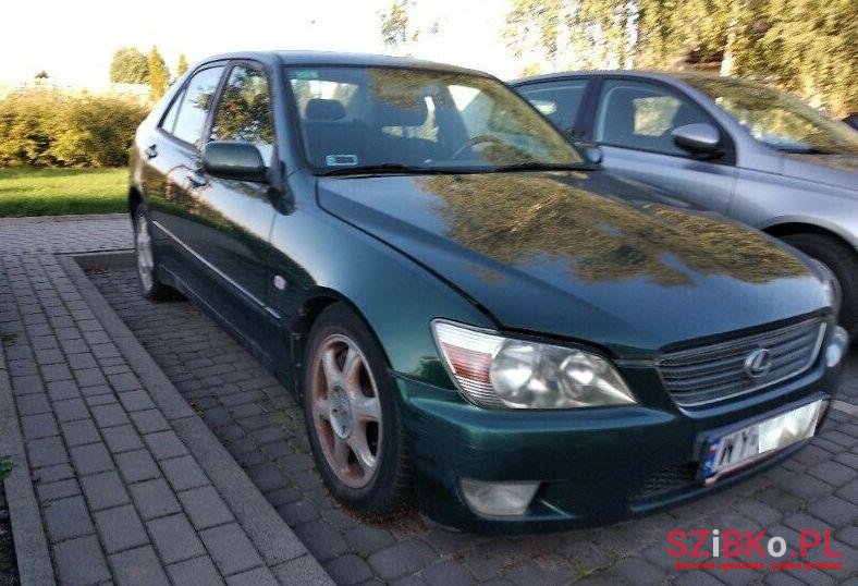 2000' Lexus IS200 photo #1