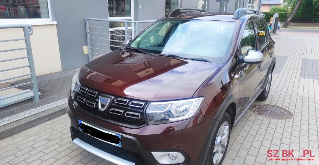 2017' Dacia Sandero Stepway photo #2