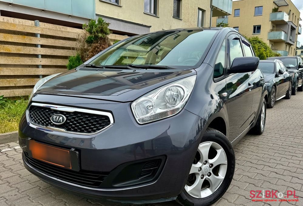2011' Kia Venga 1.6 L photo #3
