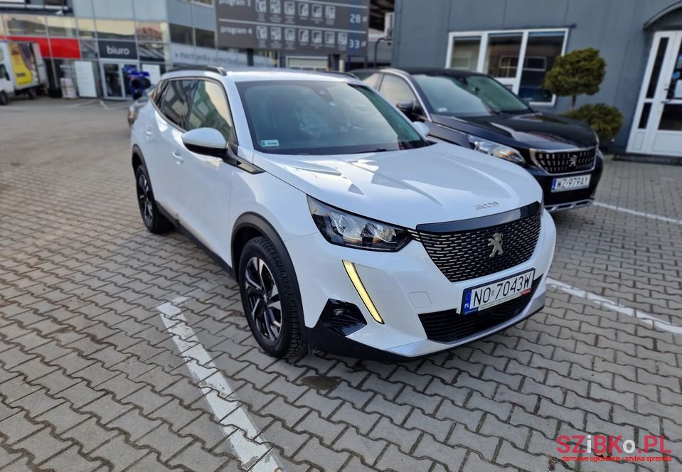 2020' Peugeot 2008 photo #5