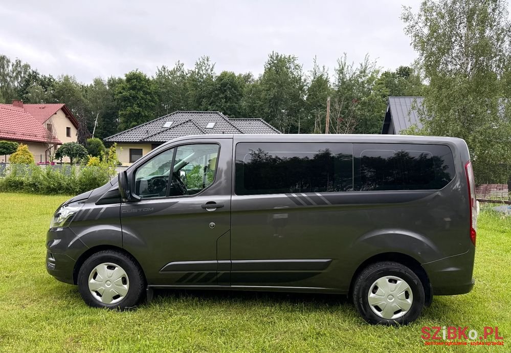 2021' Ford Tourneo Custom photo #2