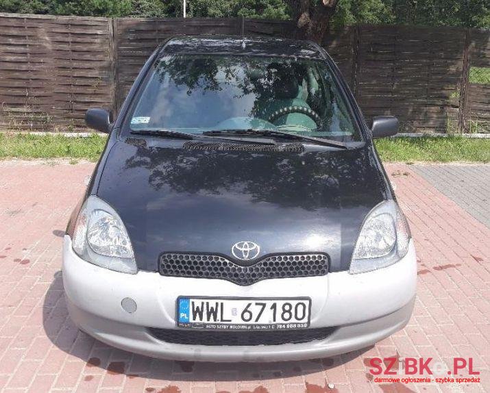 1999' Toyota Yaris photo #2