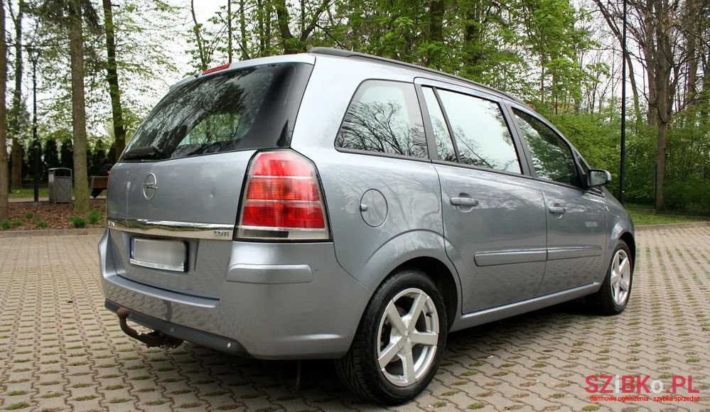 2006' Opel Zafira 1.9 Cdti Elegance photo #6