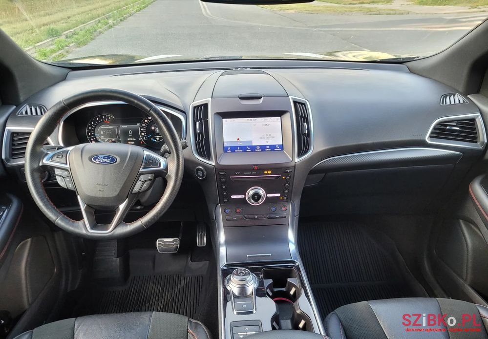 2019' Ford Edge photo #6