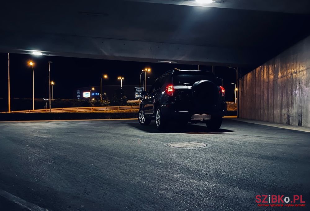 2010' Toyota RAV4 photo #1