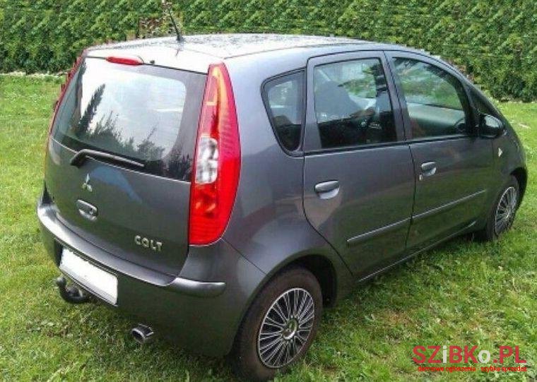 2008' Mitsubishi Colt photo #1