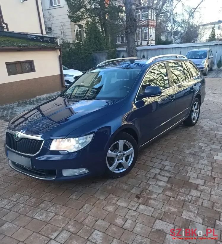 2012' Skoda Superb photo #1