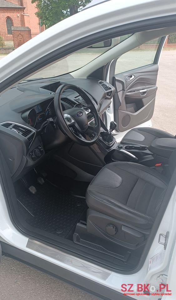 2013' Ford Kuga photo #2