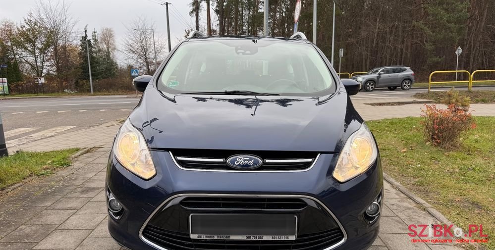 2013' Ford C-MAX photo #2