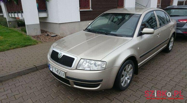2004' Skoda Superb photo #1