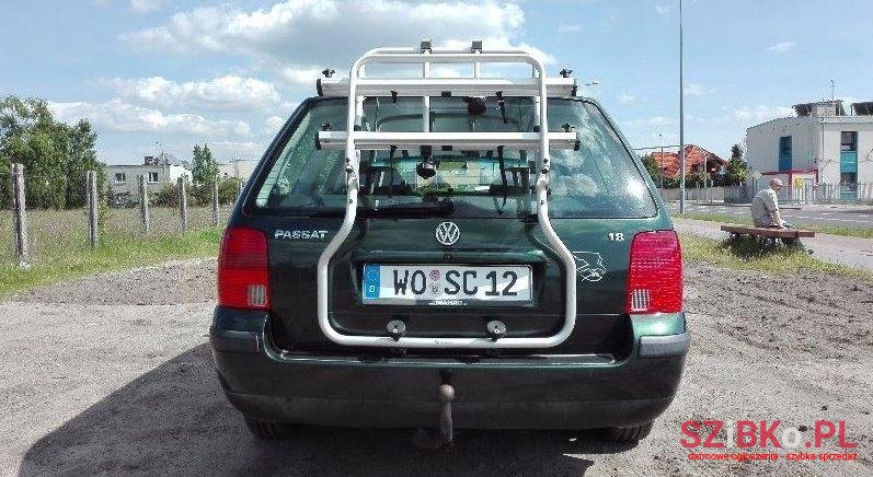 1997' Volkswagen Passat photo #2