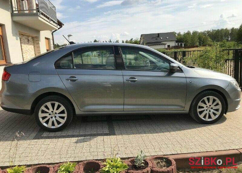2013' SEAT Toledo photo #1