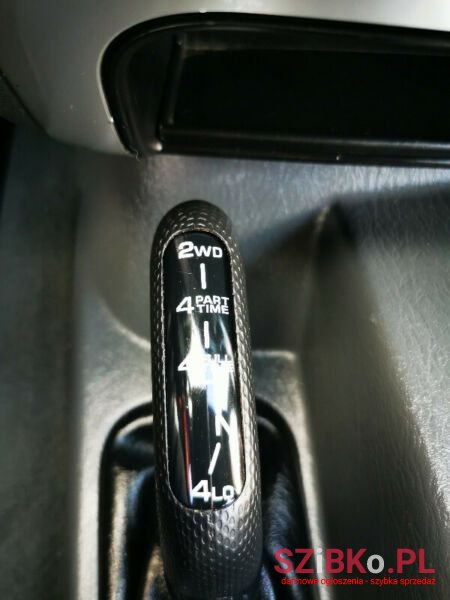 2006' Jeep Cherokee photo #2