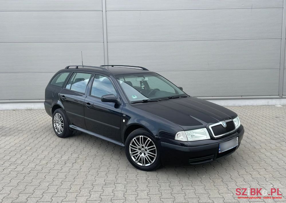 2003' Skoda Octavia photo #2