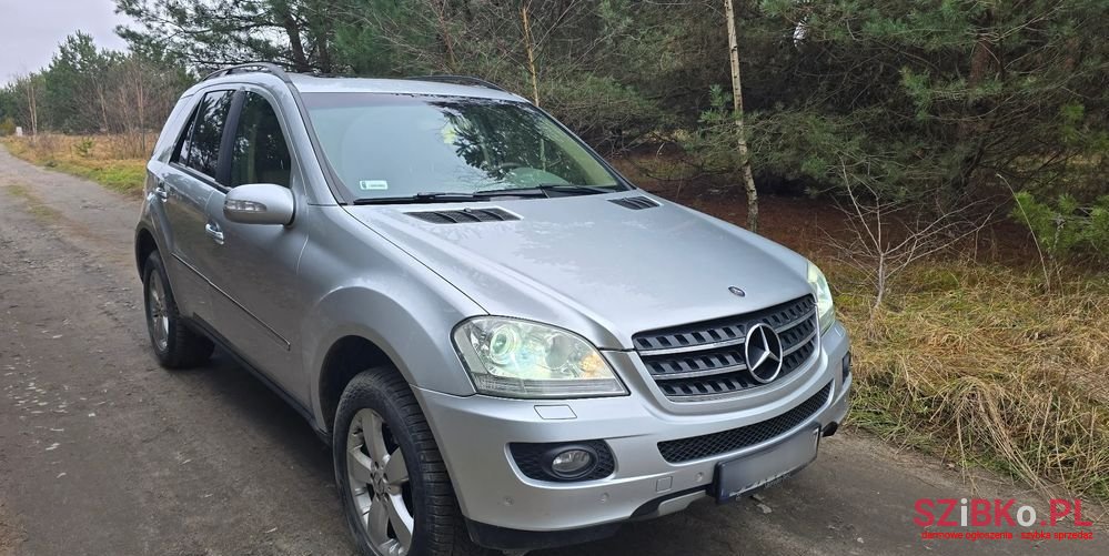 2005' Mercedes-Benz Ml 500 7G-Tronic photo #4