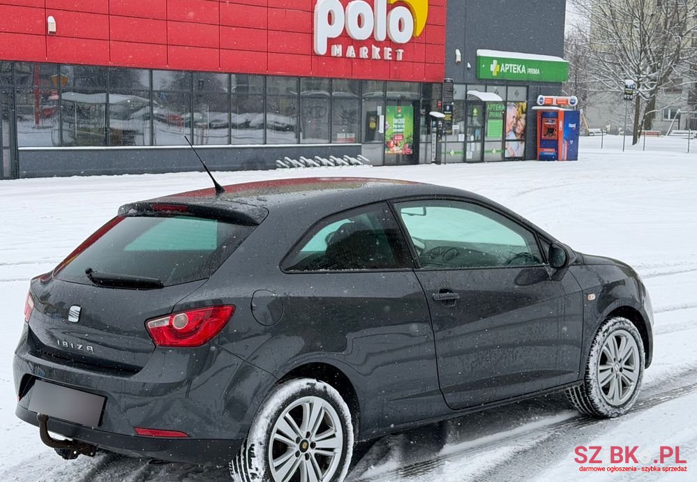 2012' SEAT Ibiza photo #6