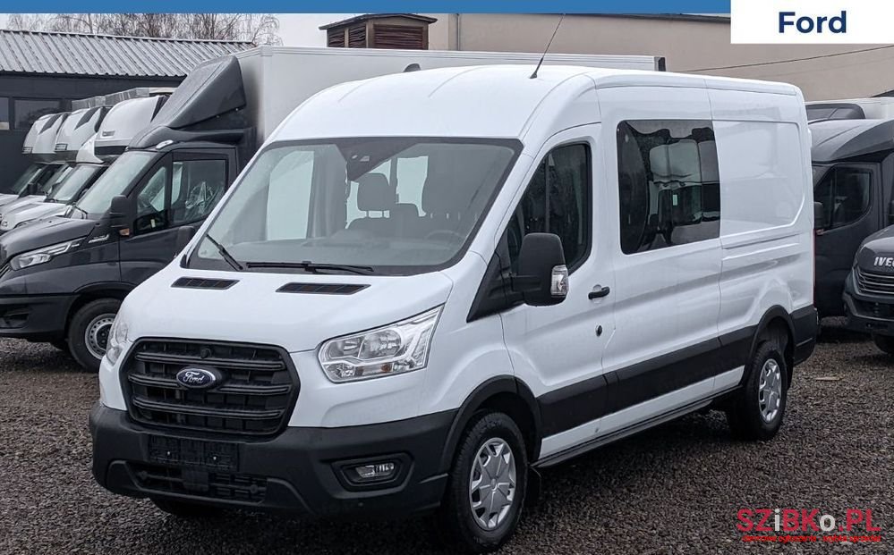 2023' Ford Transit photo #2