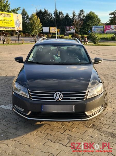 2012' Volkswagen Passat photo #6