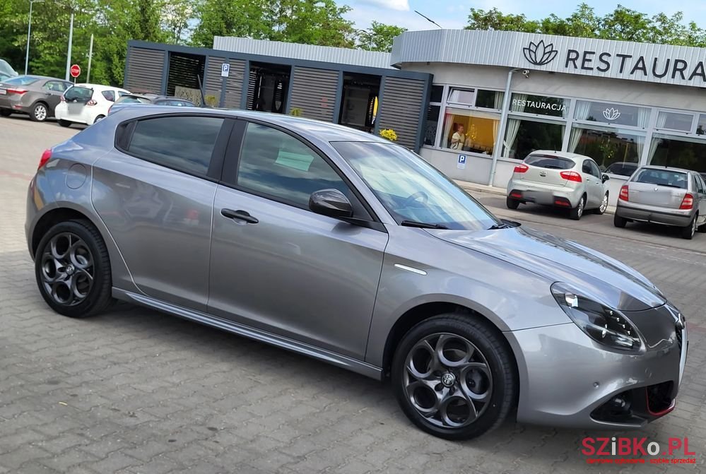 2020' Alfa Romeo Giulietta 1.4 Tb Sport photo #4