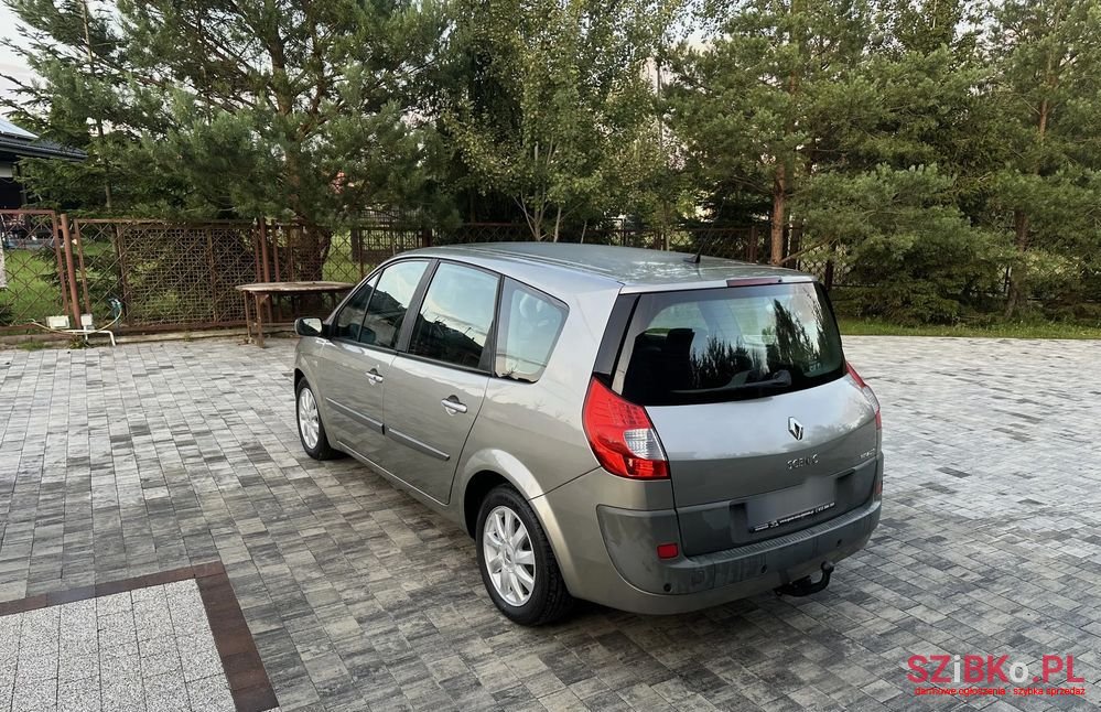2007' Renault Scenic 2.0 16V Privilege photo #3