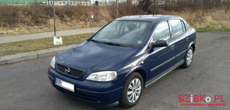 2006' Opel Astra photo #1
