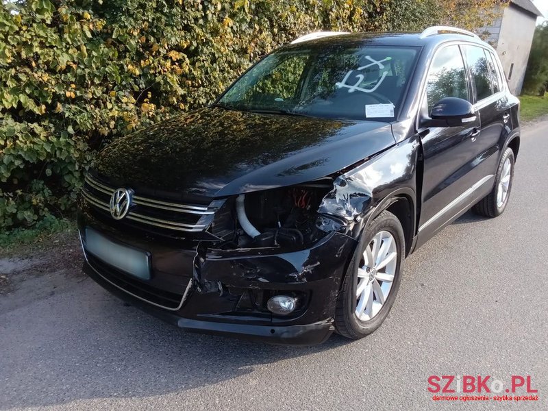 2015' Volkswagen Tiguan photo #5